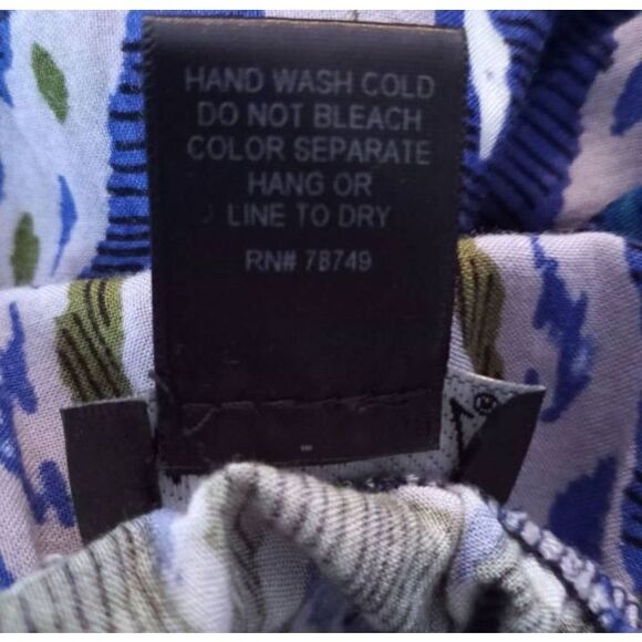 WETSEAL BLUE, GREEN, & WHITE ROMPER SZ.L EUC. - Picture 5 of 5